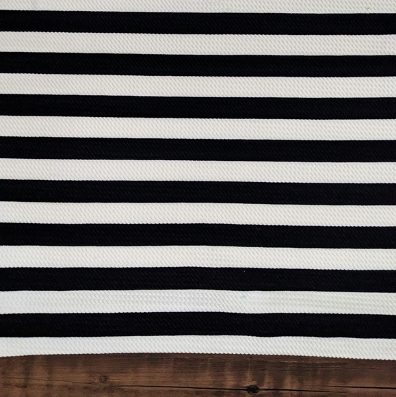 Necessary Objects Black White Pencil Skirt - Picture 5 of 9